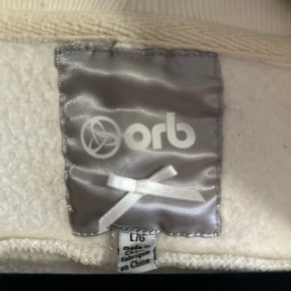 Orb Shrug Sweater - Picture 3 of 3